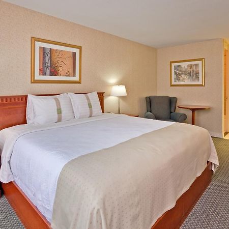 Holiday Inn Montreal Midtown חדר תמונה