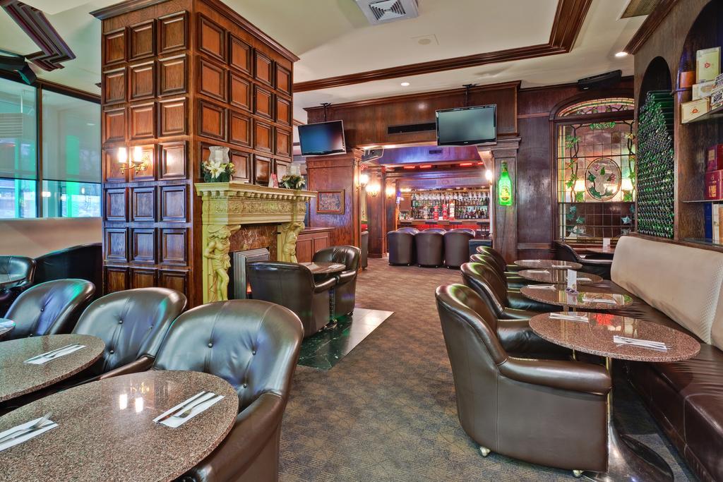 Holiday Inn Montreal Midtown מראה חיצוני תמונה